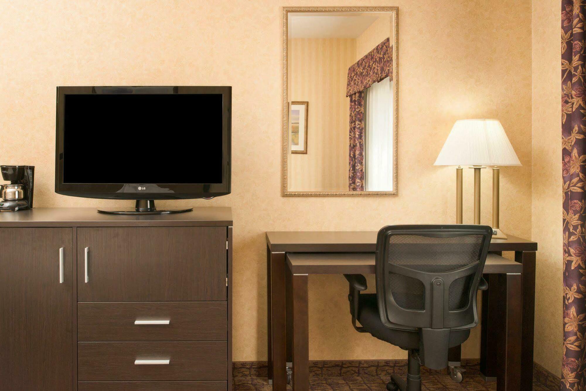 Holiday Inn Express Wenatchee By Ihg Kültér fotó